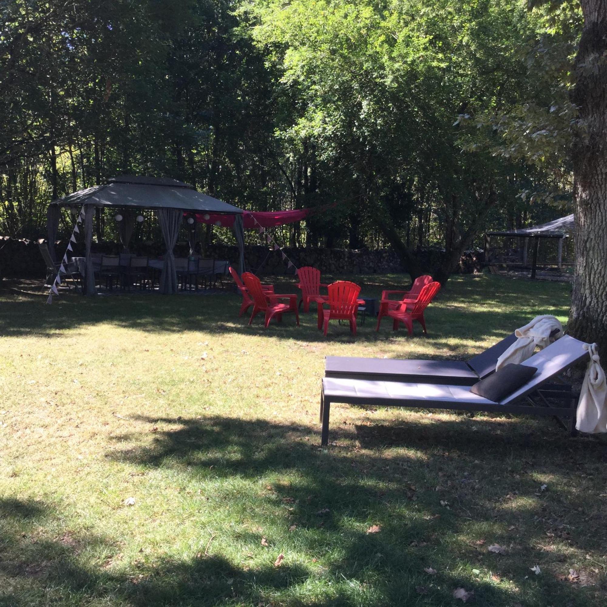 Colibri Loc - Insolite - 3 Etoiles - Parc - Etang - Familles - Soiree Ok Brigne エクステリア 写真